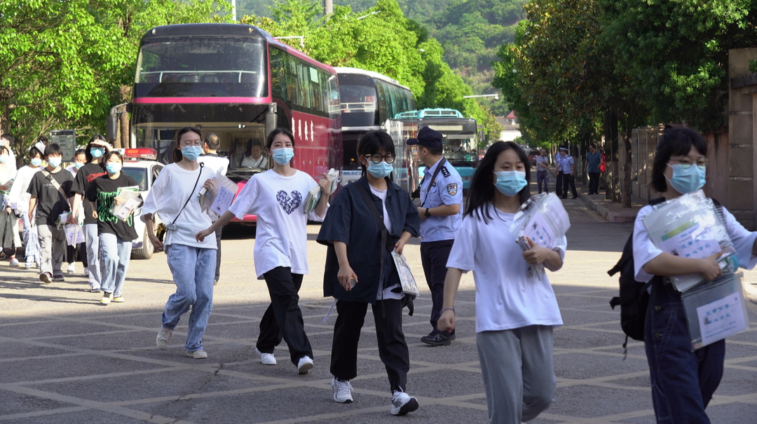桑植县3424名学子参加2021年高考