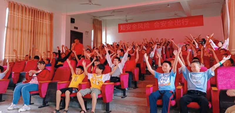 张家界市家庭教育“第一课堂“公益巡讲活动走进刘家坪学校