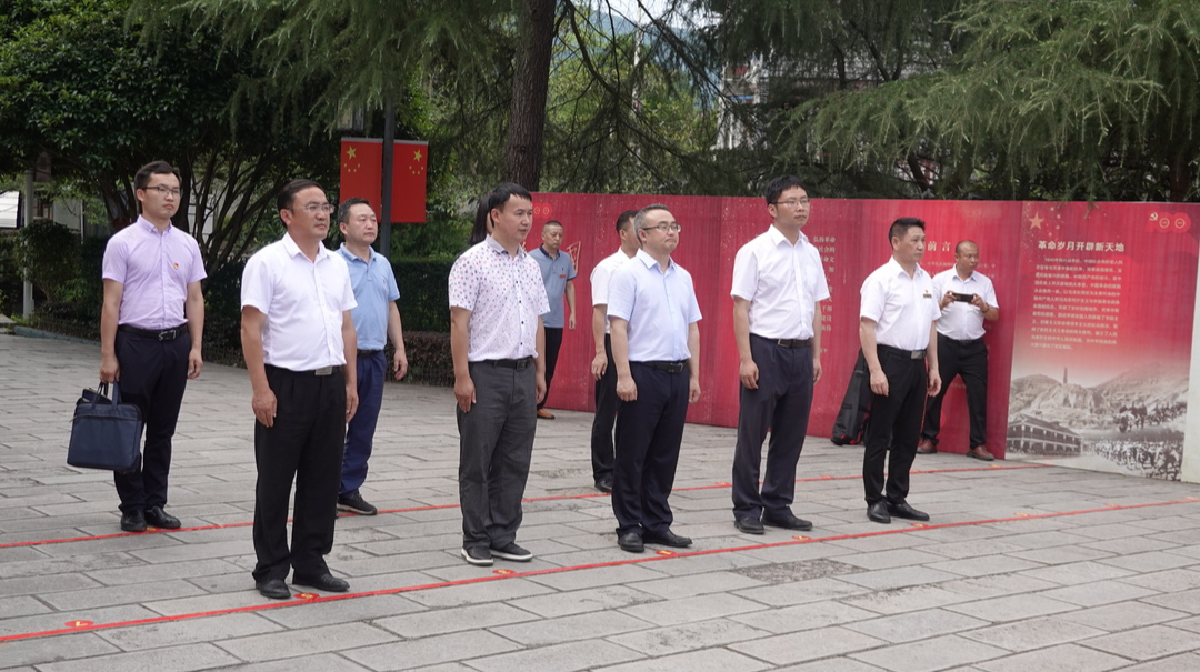 县委副书记、县长候选人梁高武到刘洪景区调研