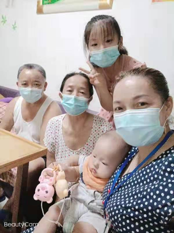 你俩放心，家中的孩子有我