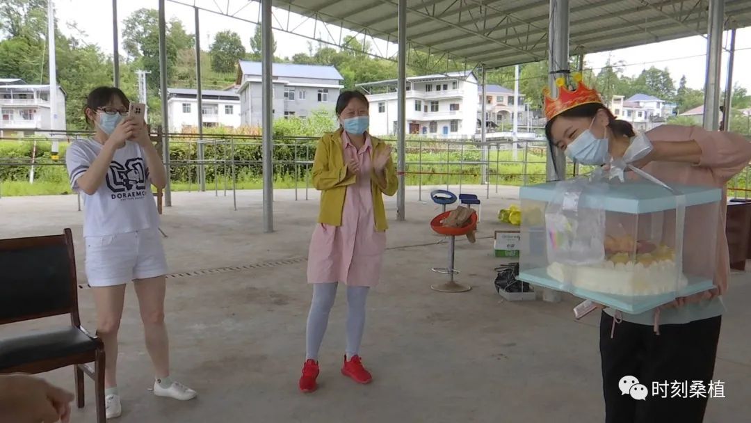 杨扬：不一样的生日，一样的愿望