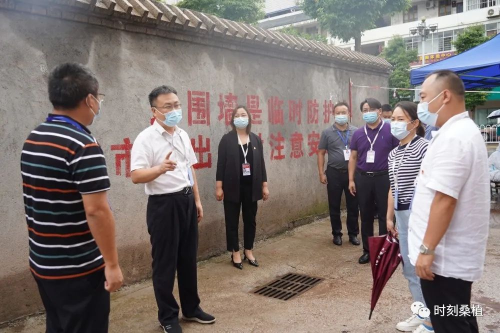 曹飞到澧源镇督查核酸采样工作