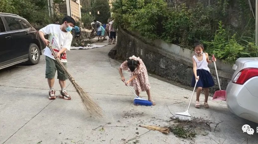 “问题小区”变幸福家园