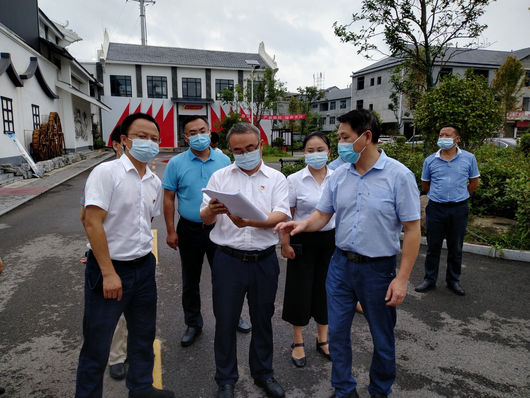 梁高武调研洪家关旅游区创建国家5A级旅游景区工作
