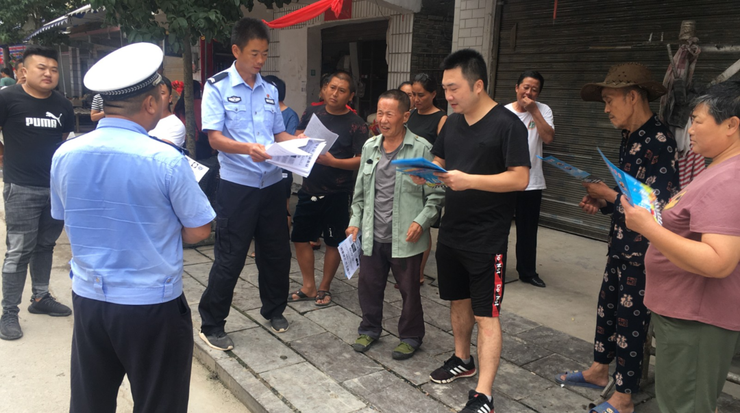 上洞街乡：推进“戴帽工程”，确保安全出行