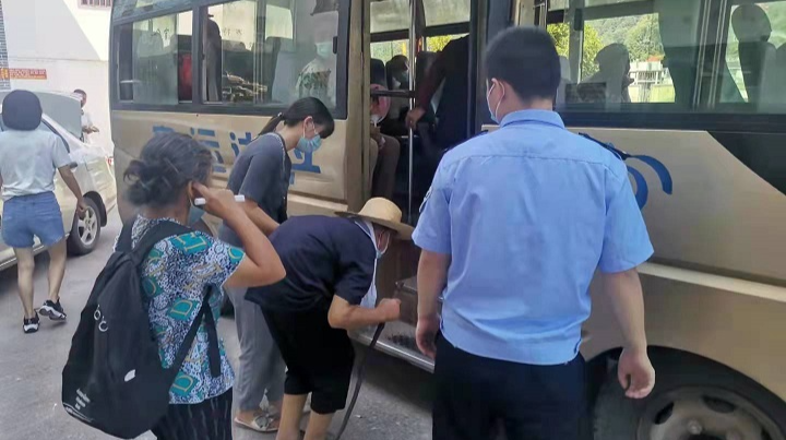 洪家关白族乡：建好党群互联圈，党员群众事事联
