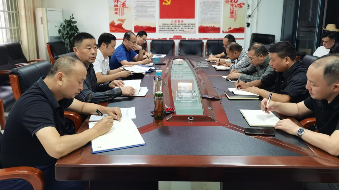 桑植县委政法委传达学习张家界市第八次党代会精神
