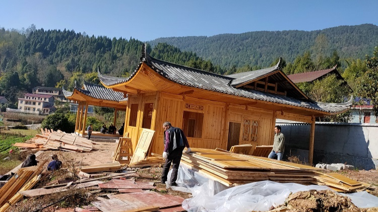 控违治违丨洪家关白族乡胜龙村一处违法建设被依法拆除