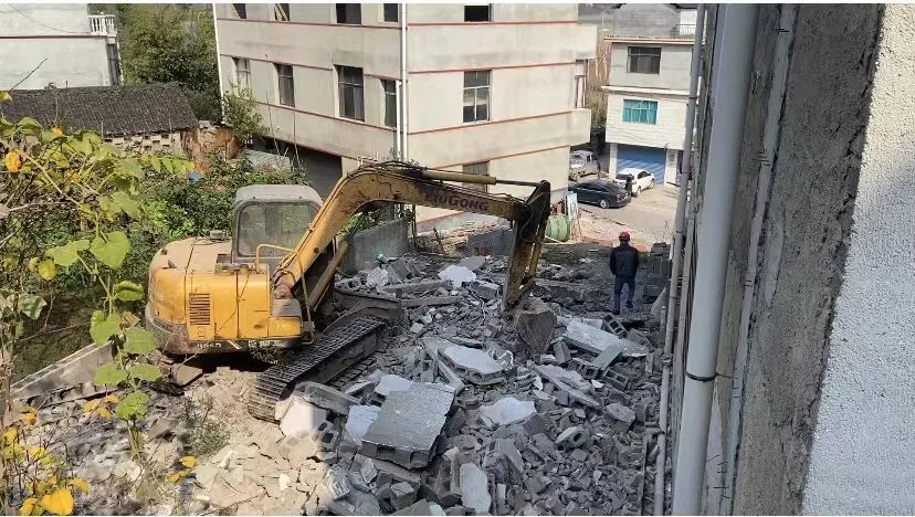 全市违法建设集中整治示范点系列报道 | 刘家坪白族乡刘家坪村：系统思维推进控违治违工作
