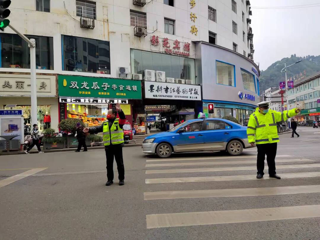 全民共建齐参与  凝心聚力开新局——桑植唱响省级文明城市创建“大戏”