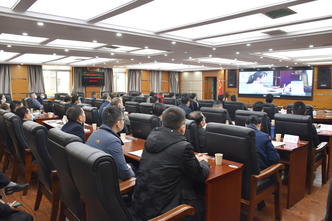 桑植县委理论学习中心组（扩大）举行2022年第二次集中学习