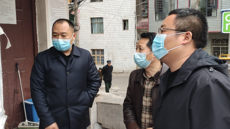 钟照寰检查指导城区疫情防控工作
