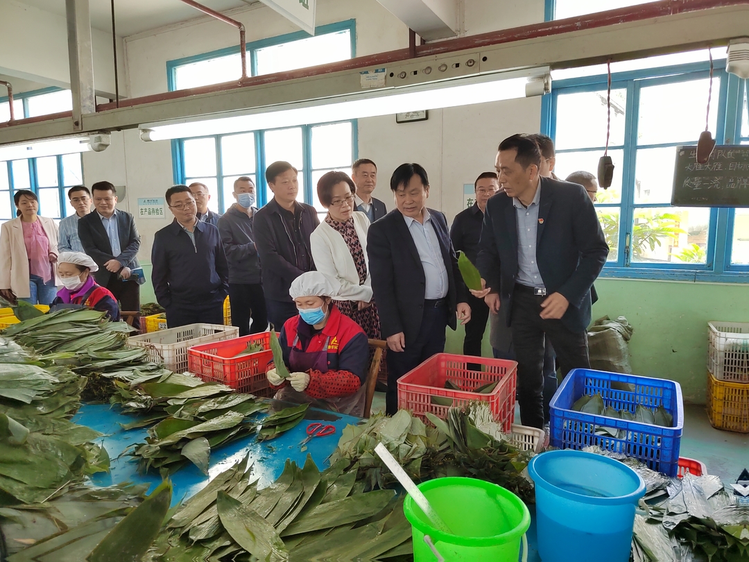 省工信厅来桑调研乡村振兴和一二三产业融合