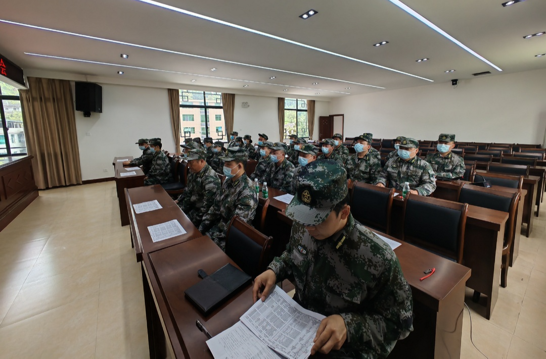 桥自弯镇：民兵点验展风采  使命光荣勇担当