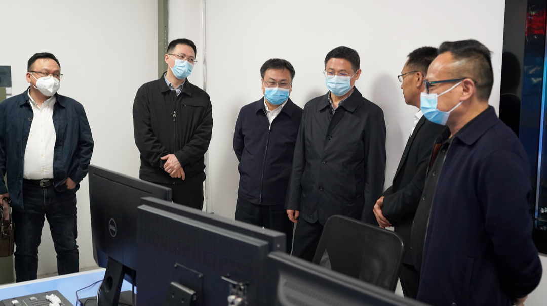 湖南日报社党组书记、社长姜协军调研桑植县融媒体中心工作