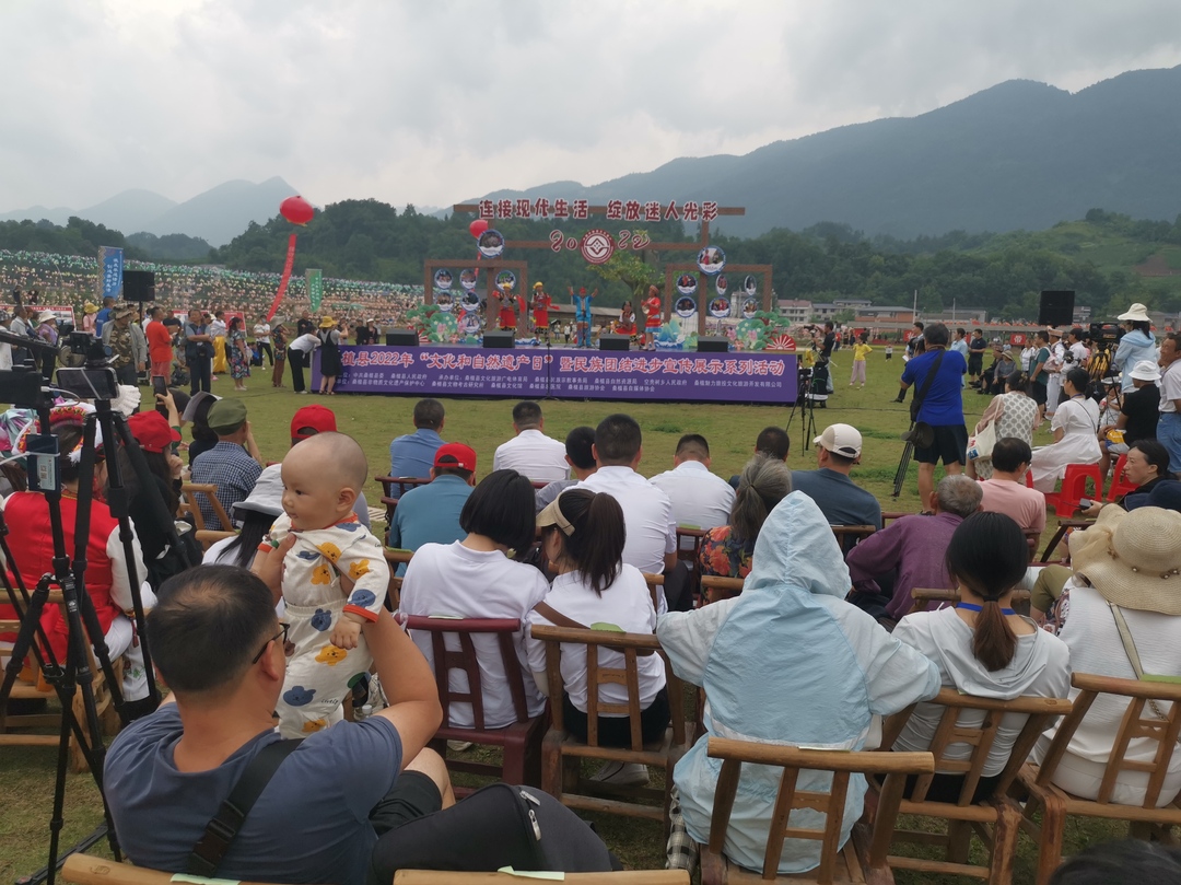 民族团结 | 我县举办“文化和自然遗产日暨民族团结进步”宣传展示系列活动