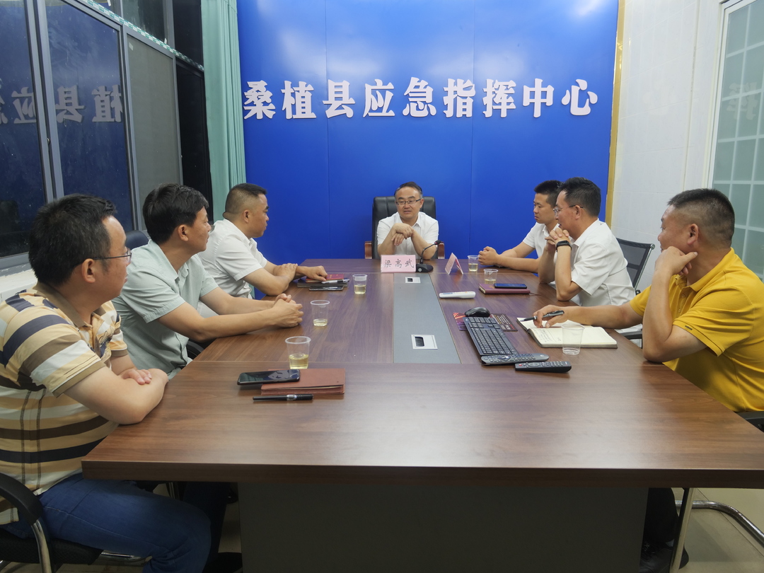 雨夜 梁高武调研防汛备汛工作