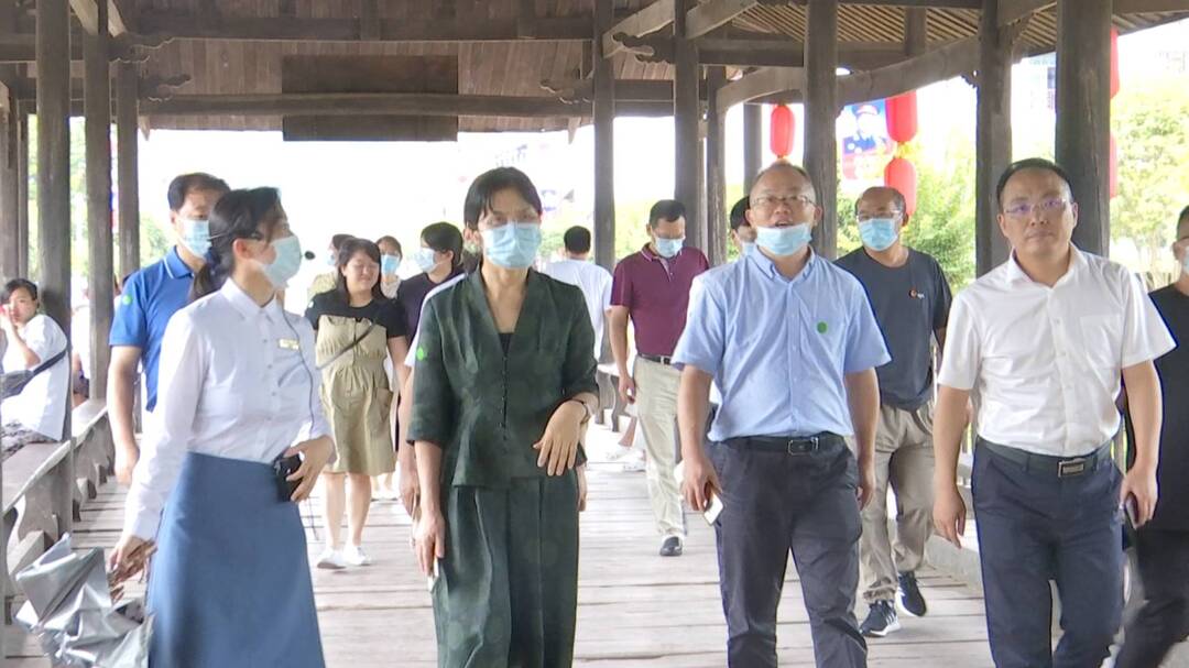 省人大法制委、法工委来桑开展党建联建活动