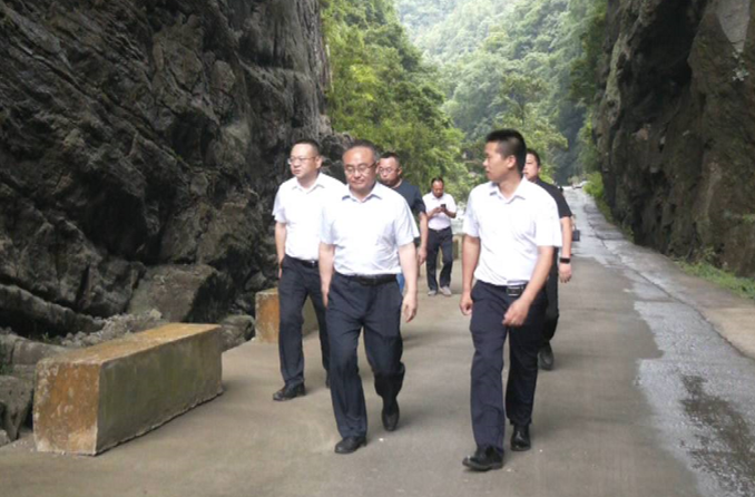 梁高武到澧水北源开展巡河工作