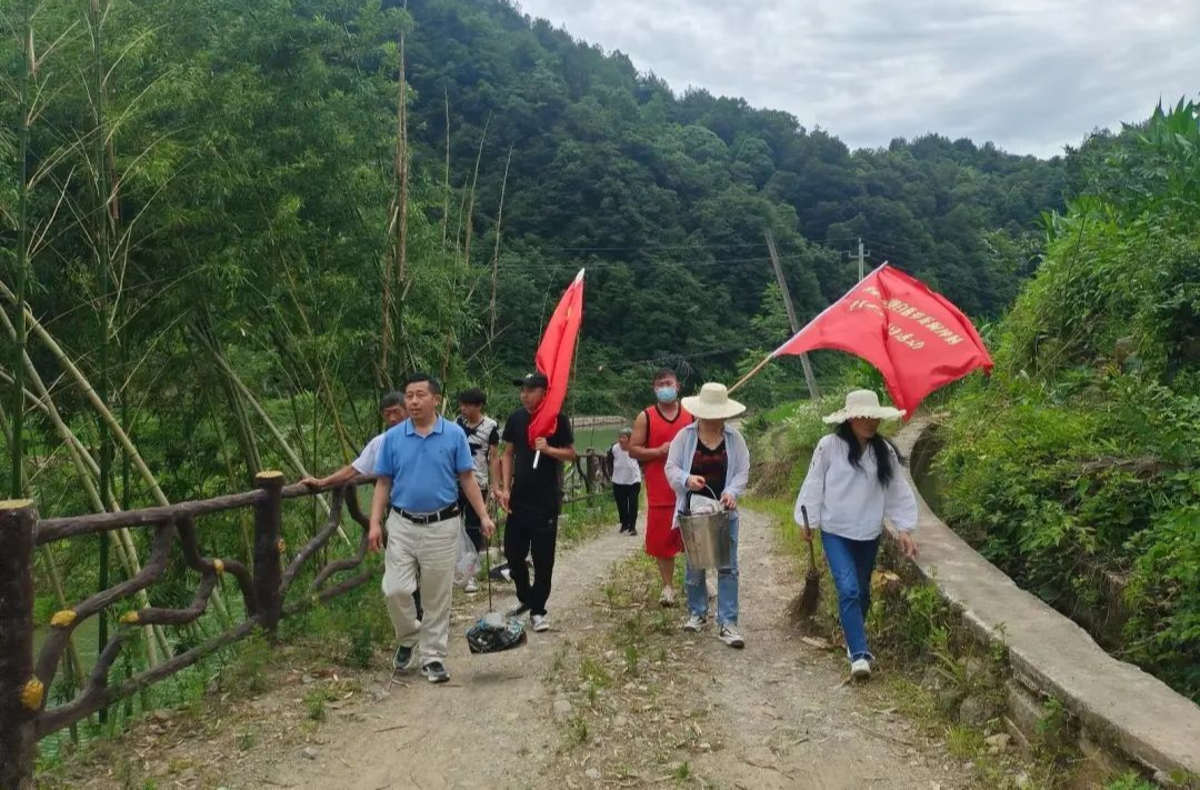 走马坪白族乡：旅发有我先锋行 党员带头共奋进