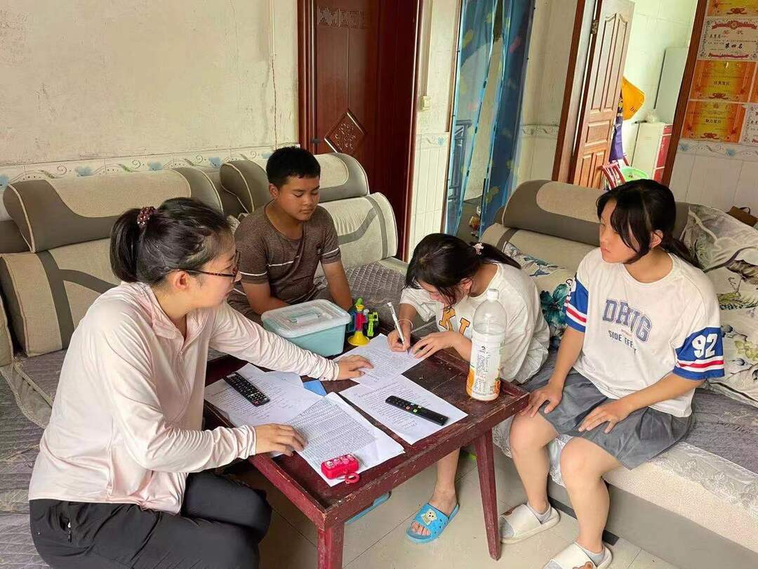 桑植县凉水口中学开展“安全百日攻坚防溺水走访”活动