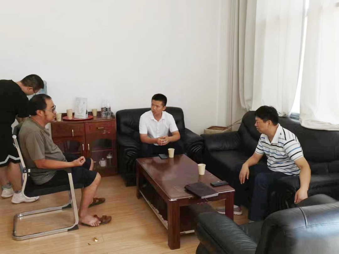 钟德华深入基层开展抗旱救灾和森林防灭火督查指导工作