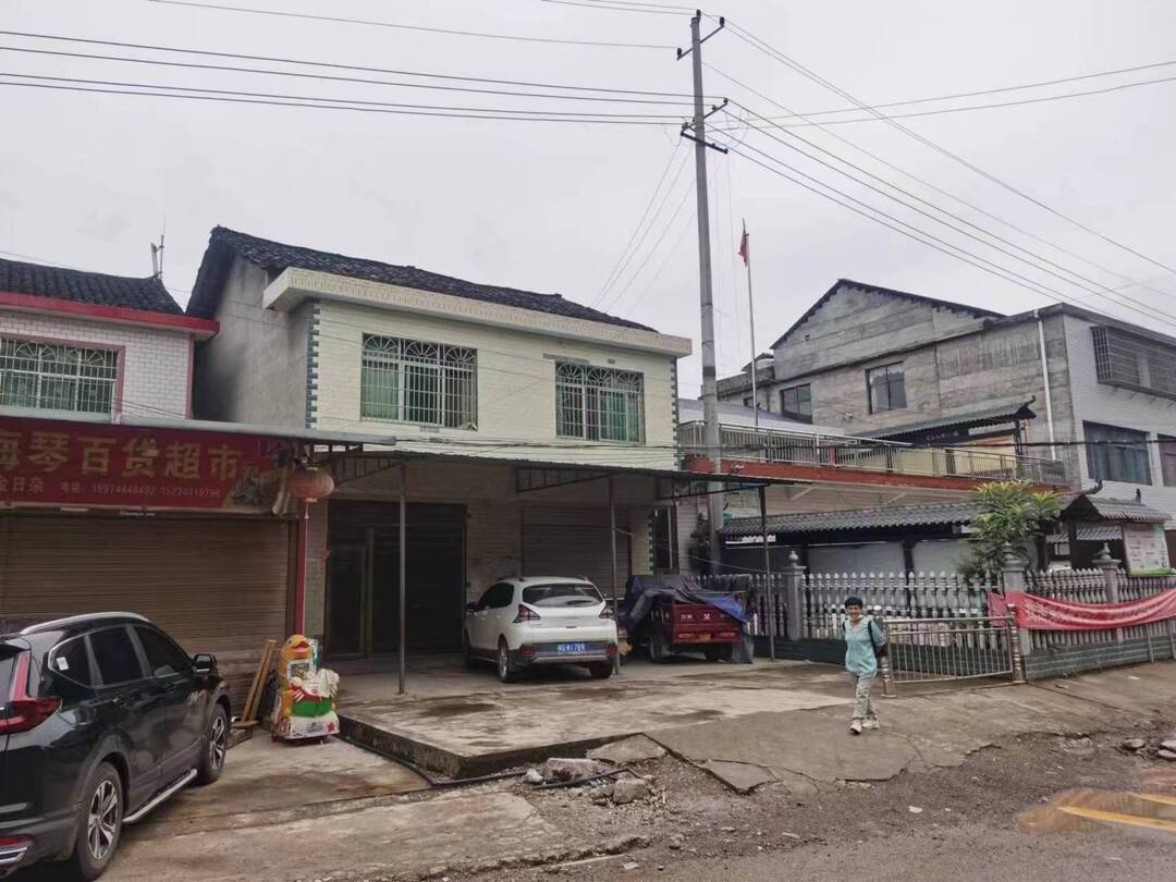 控违治违丨控违治违再发力 依法拆违不松懈