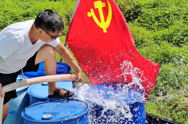 “只要村民有需求，我们就一直在路上”——看黎兴绍如何保障村民用水