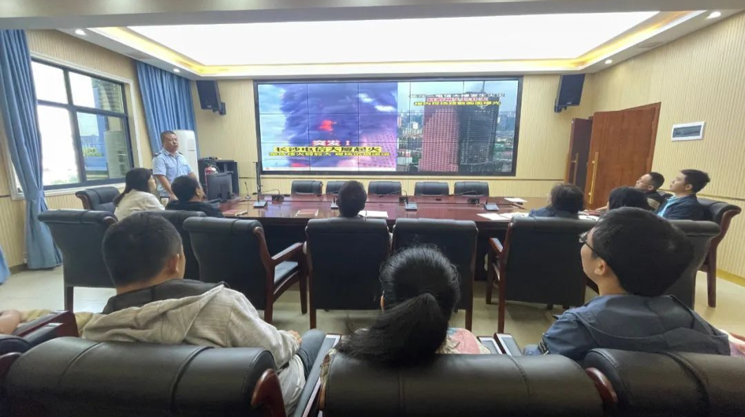 桑植县融媒体中心开展消防知识培训暨消防实操演练