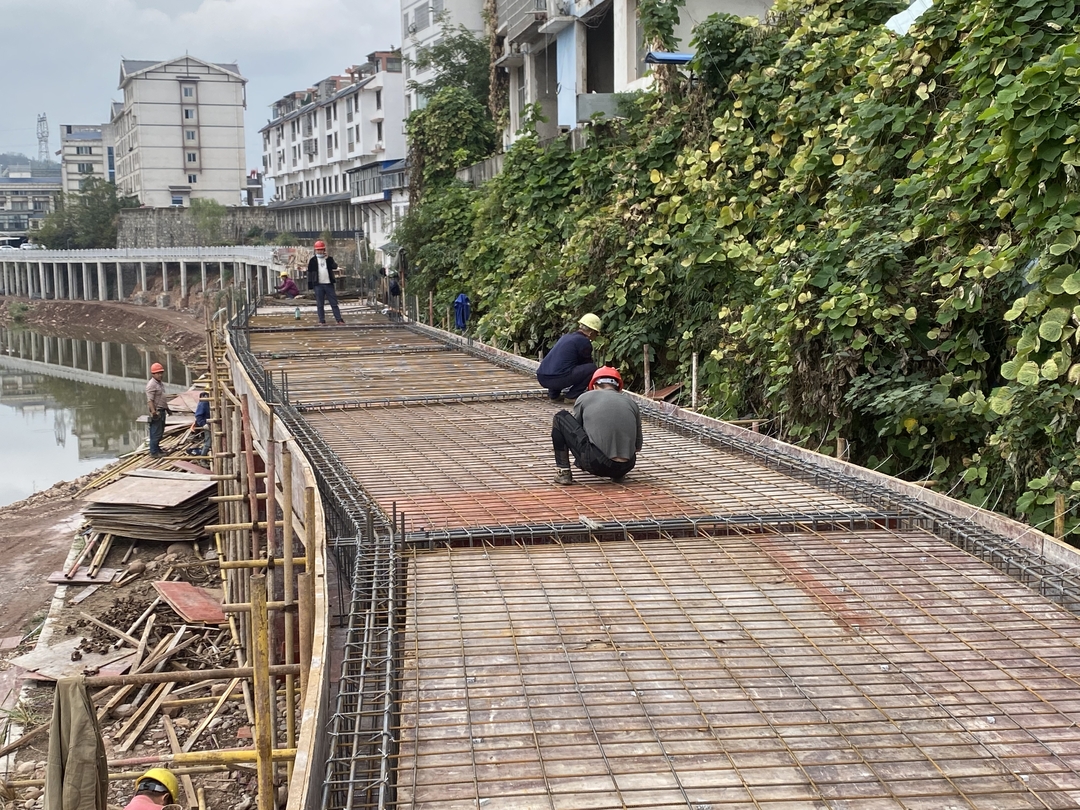 洋公潭保护圈河道治理工程正式开工
