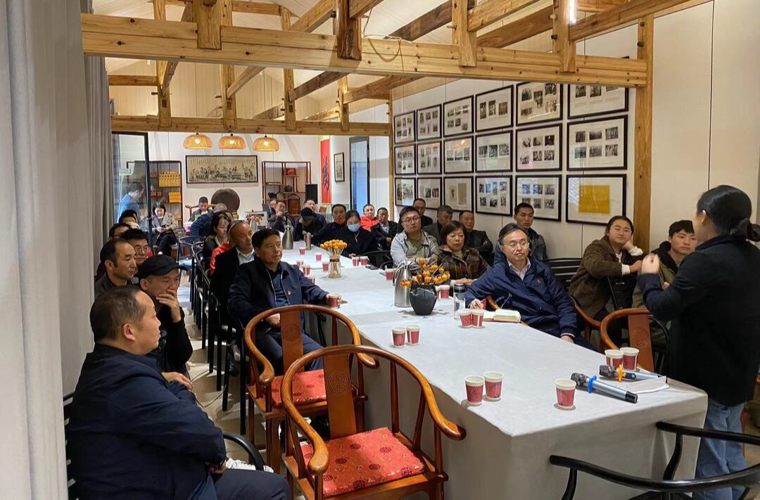 杨绍武带队调研我县乡村民宿发展情况
