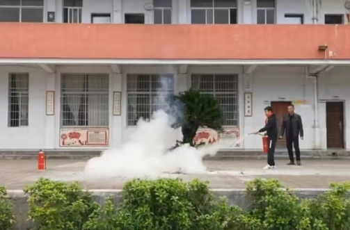 瑞塔铺小学：消防疏散演练 防患于未然