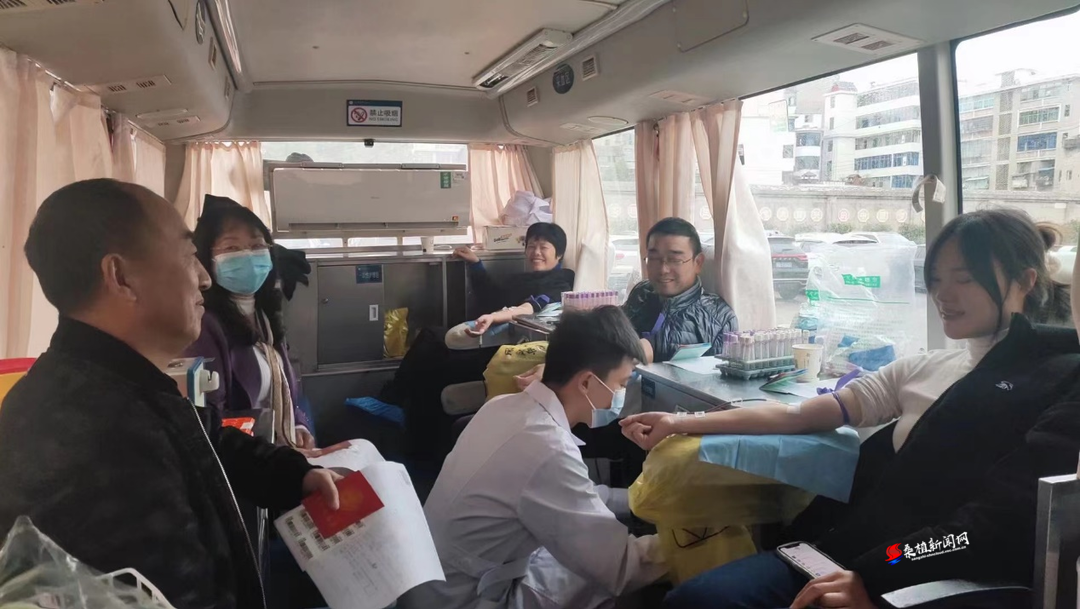澧源镇第二小学组织教职工无偿献血
