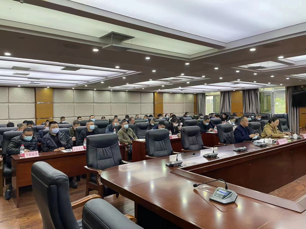 钟照寰主持召开县疫情防控工作指挥部第十八次会议