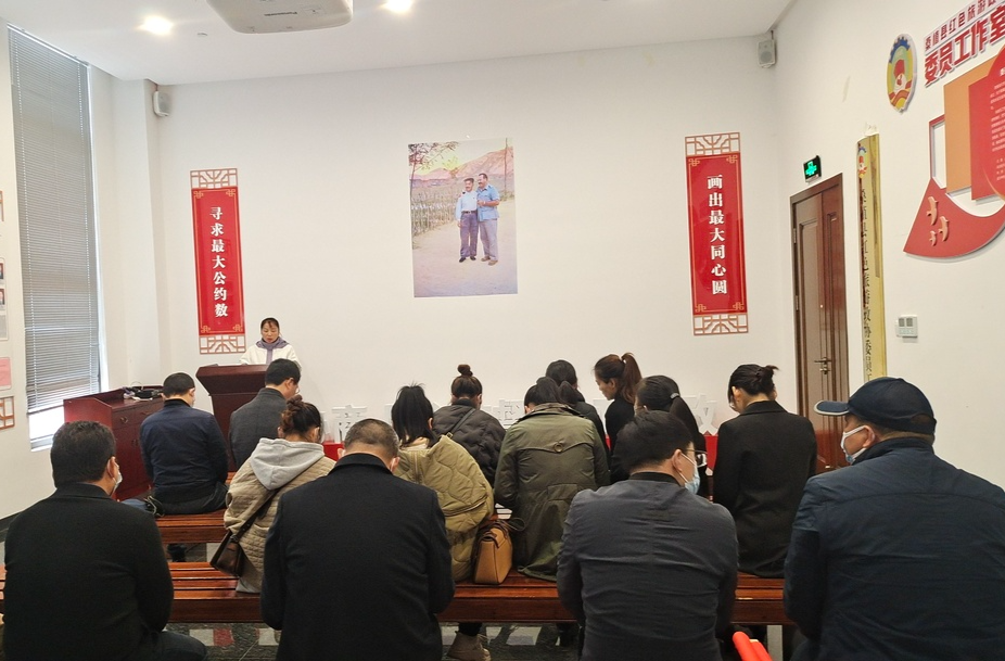 桑植县商务局开展“一课一片一实践” 主题党日活动
