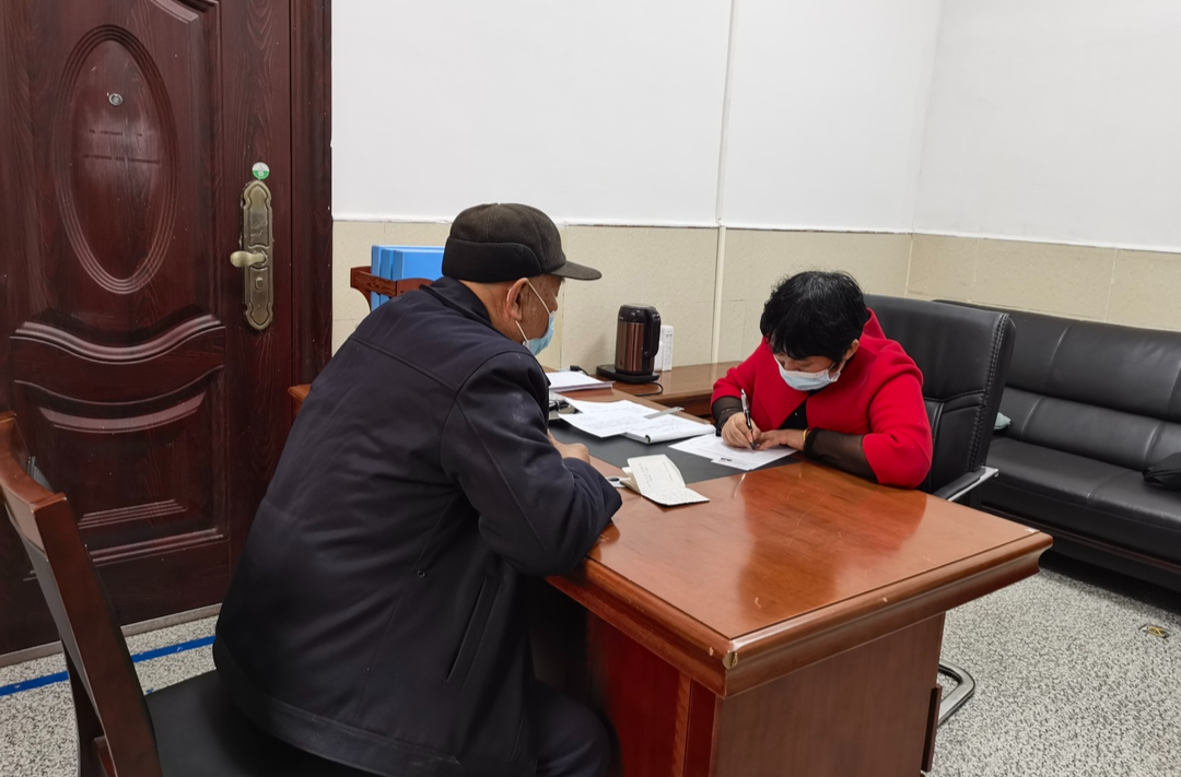 县残联：残疾人办证点搬迁   便捷特殊群体办证服务