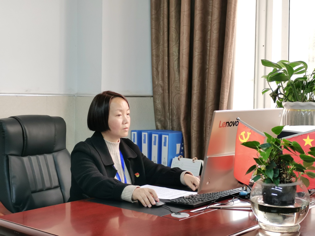 政协委员风采 | 向红菊：全心全意为百姓鼓与呼  尽职履职推动卫生事业发展