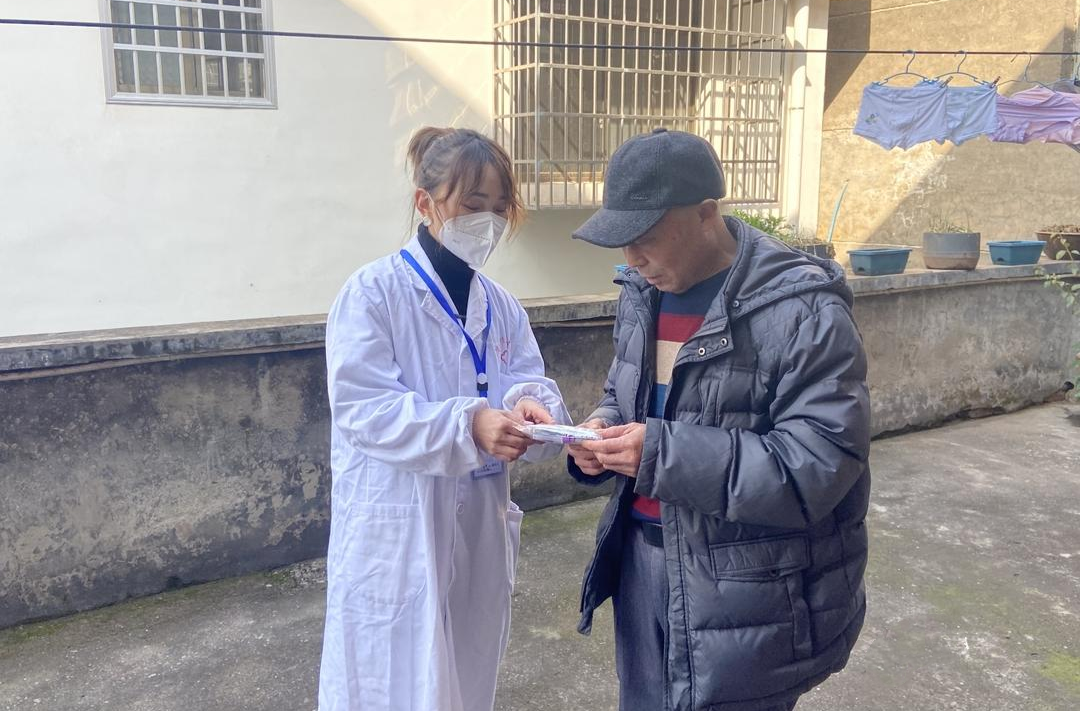 桑植：加强防疫服务 精准发放“健康防疫包”