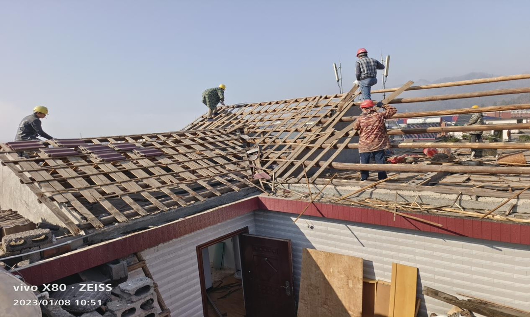 【控违治违】澧源镇：又拆除违建楼顶加层二百六十平方米