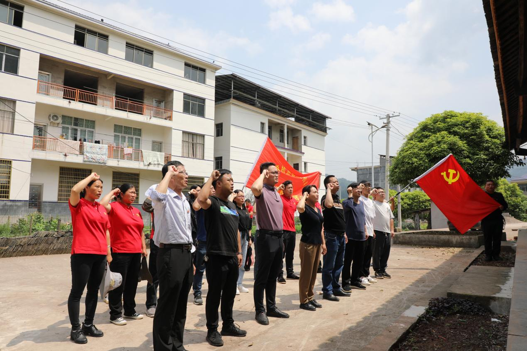 县委宣传部党支部开展4月份“学习贯彻二十大”主题党日活动