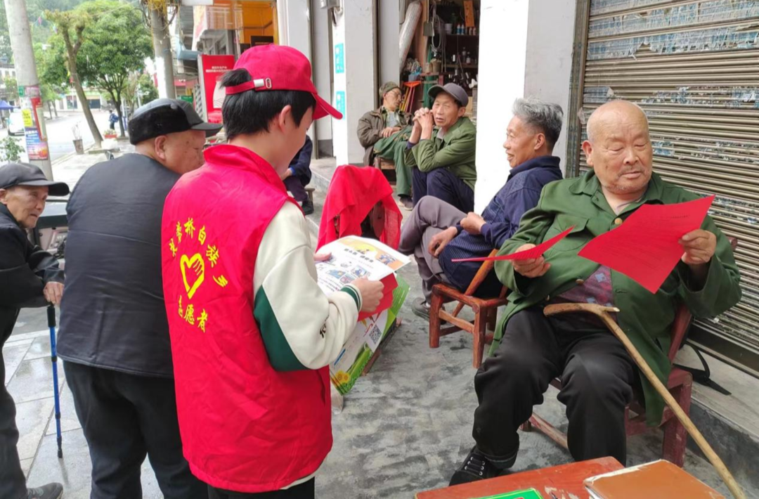 芙蓉桥白族乡：全力开展控违治违宣传 共建美丽宜居新乡村
