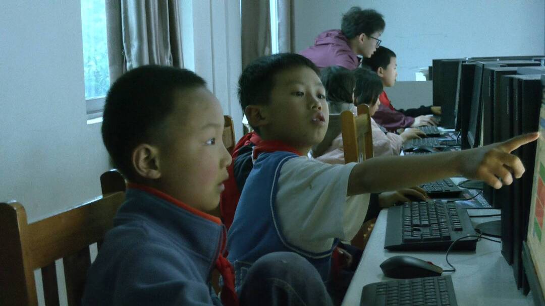 芙蓉桥小学：在红色故事、白族文化中续写编程
