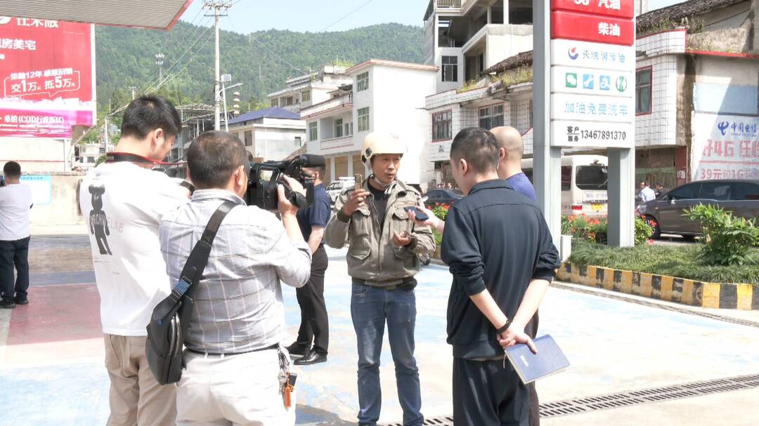 全省交通顽瘴痼疾整治集中采访报道走进桑植凉水口镇