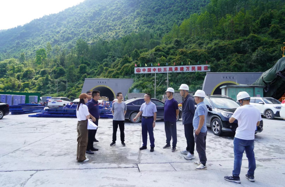 杨绍武调研陈家河镇重点工作