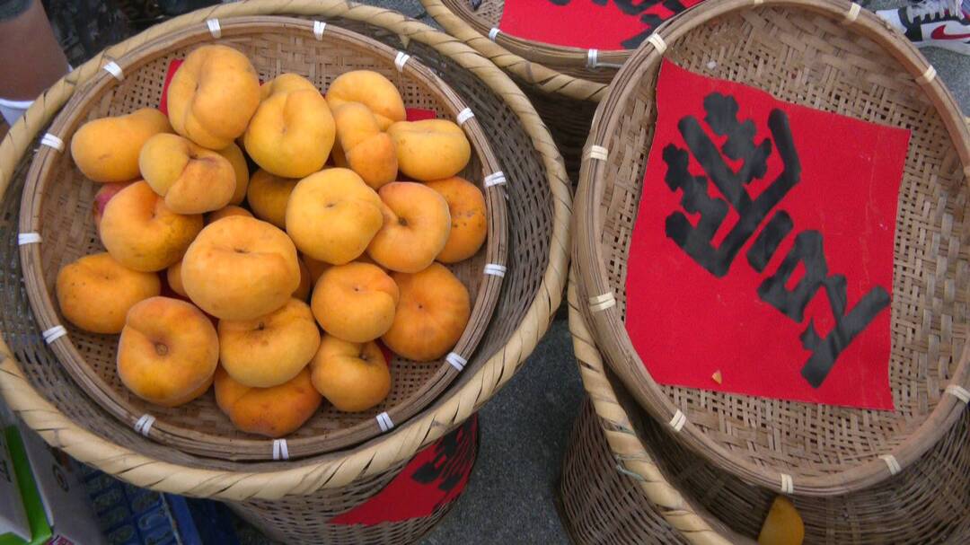 挑担蟠桃进城来  陈家河蟠桃“进城而上”