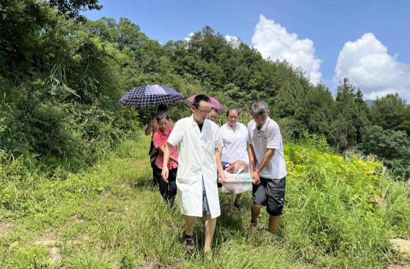 生命一线！桑植县成功抢救一名意外摔伤病人
