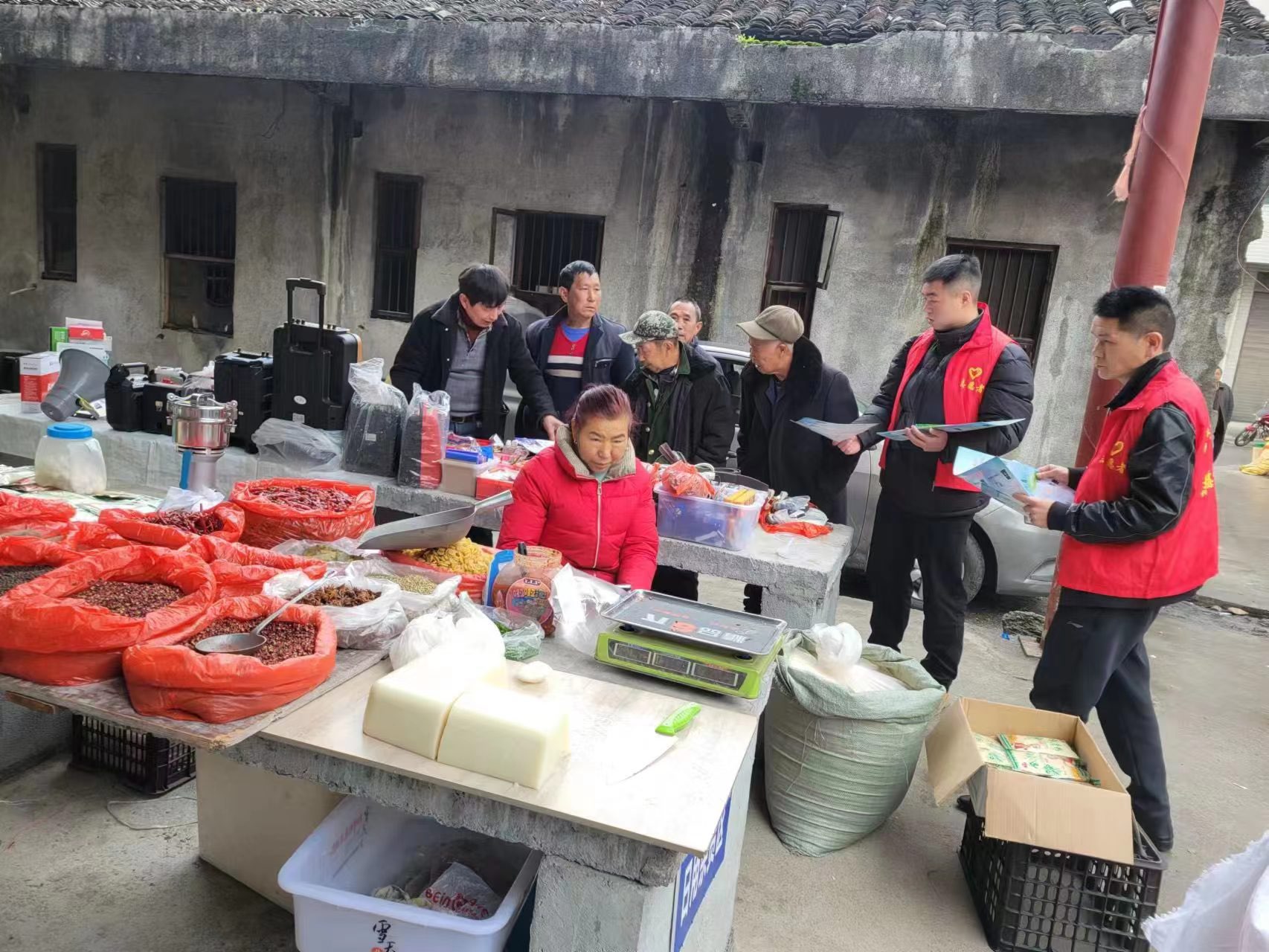 桥自弯镇：强化依法治水宣传  携手共护母亲河