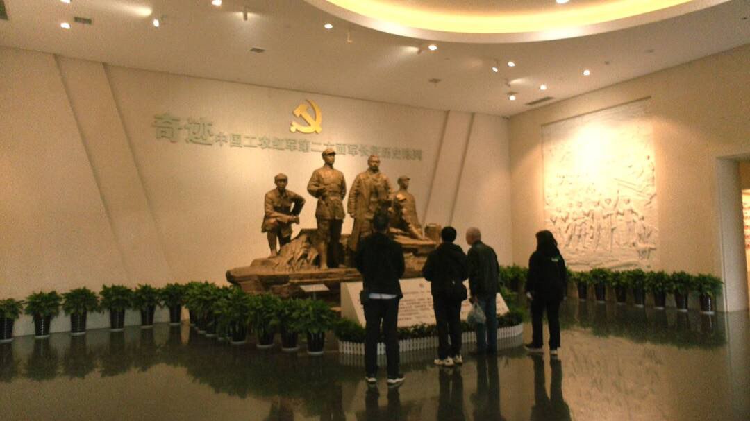 清明时节寄哀思 我县红色旅游正升温
