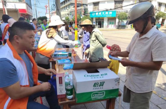 整治滥办酒席 | 官地坪镇：向滥办酒席大声说“不”