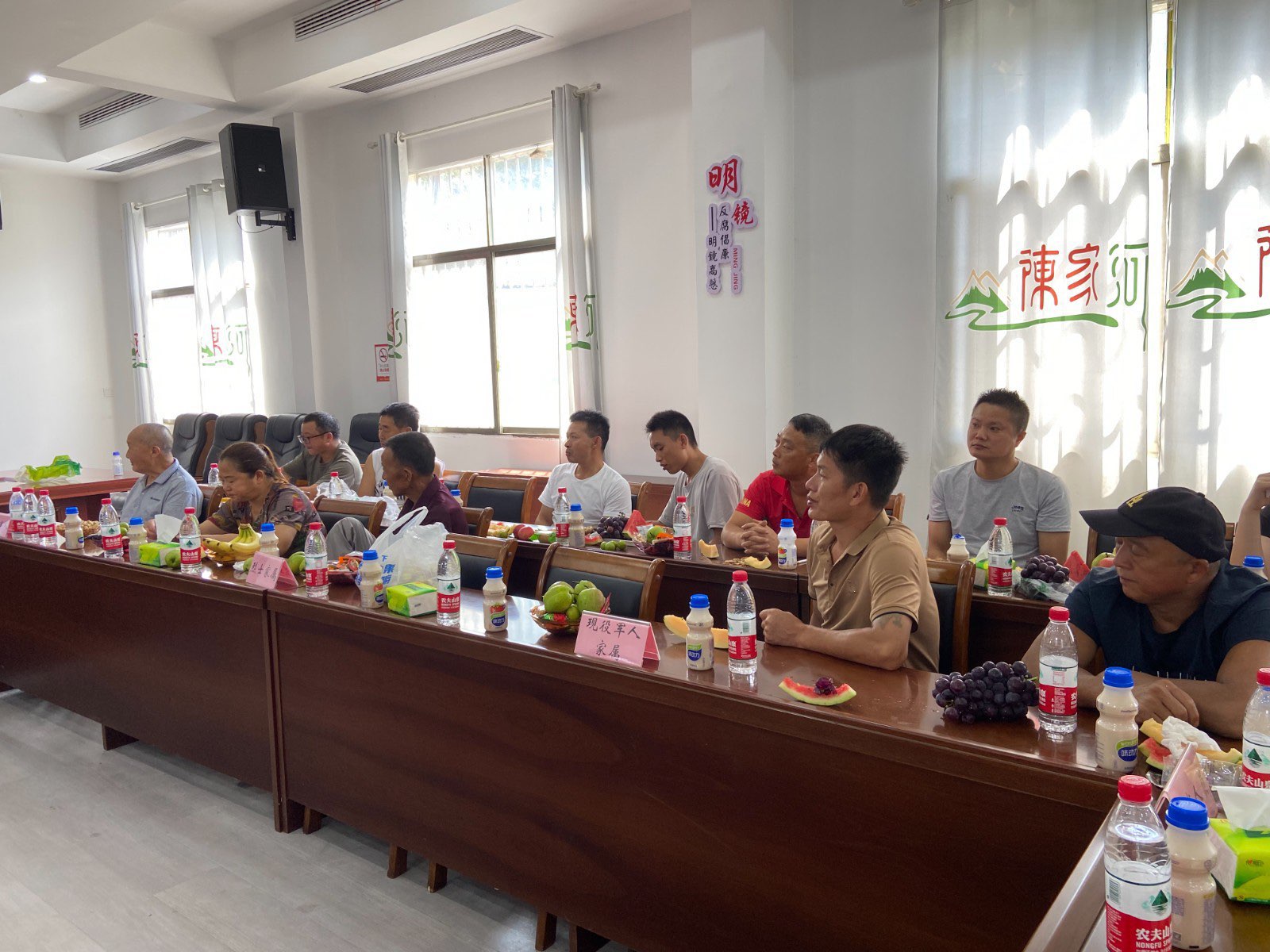 陈家河镇举行退役老兵“八一”建军节座谈会